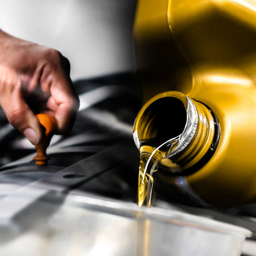 Why Should You Choose Full Synthetic Engine Oil?