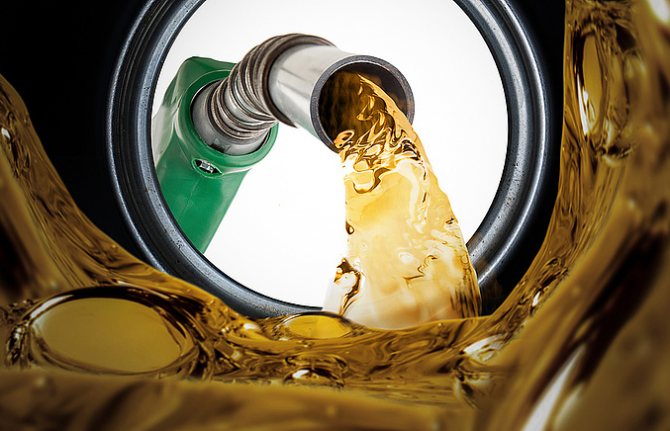 Azerbaijan Begins Exporting Lubricants to Spain